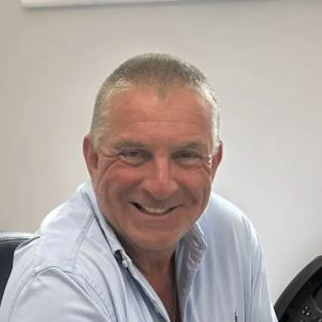 Dr Julian Sweetman