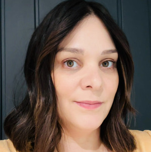 Dr Holly Carding