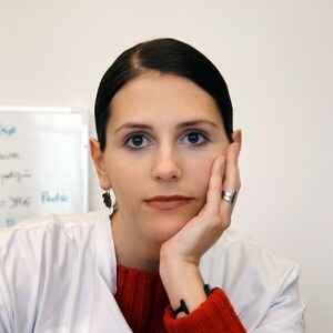 Dr. Paula Ravasco