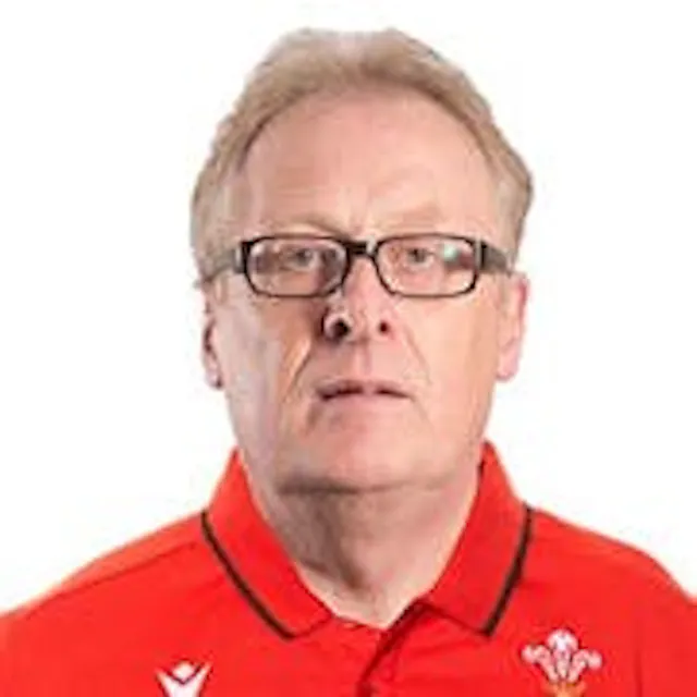 Dr Gareth Jones